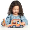 Carro de Bluey con figura y tablas de surf - Imagen 3