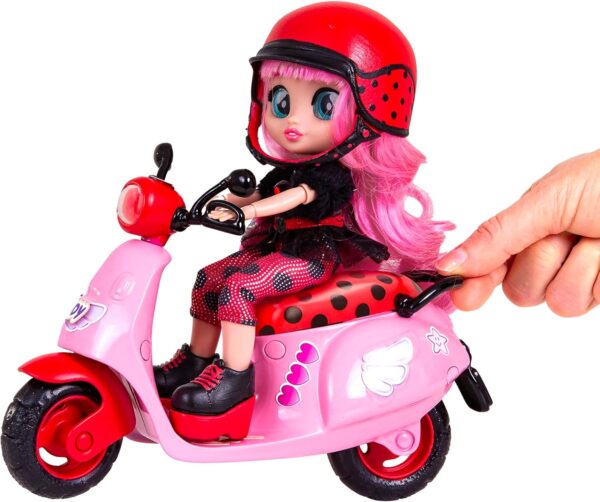 Cry babies BFF Lady con su scooter - Imagen 5