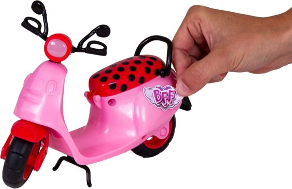 Cry babies BFF Lady con su scooter - Imagen 6