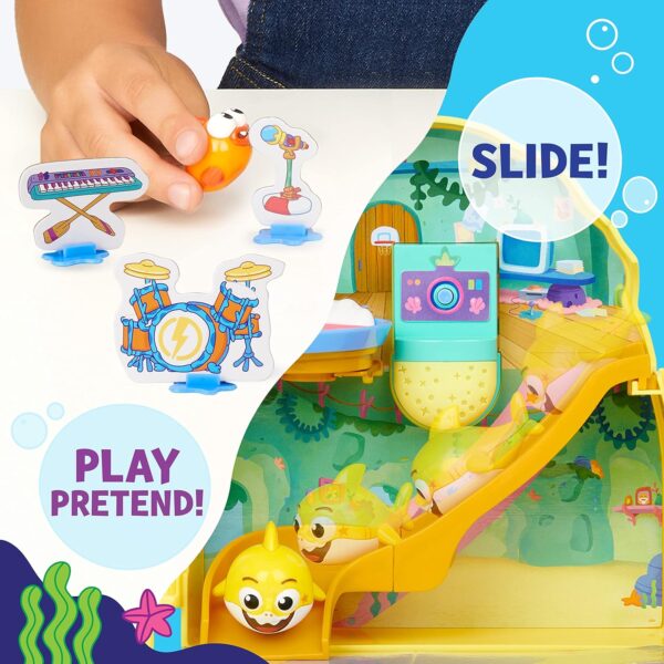 Baby Shark playset con luces, sonidos, figuras y accesorios - Imagen 3