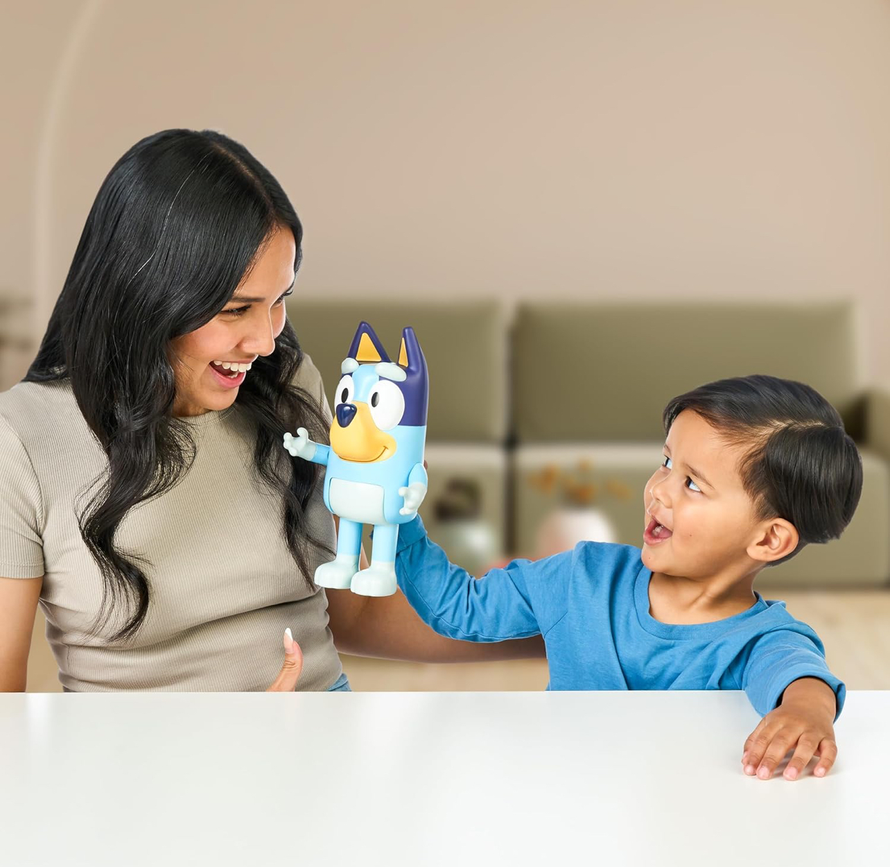 Bluey grande de 25cm figura articulada - Imagen 2