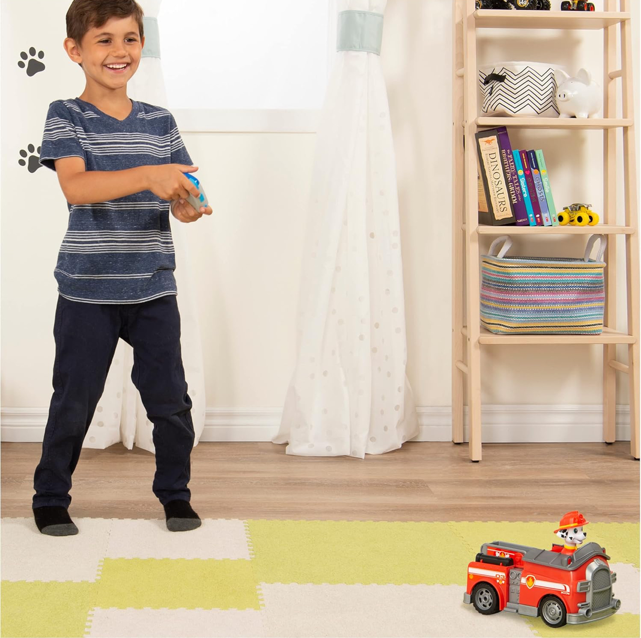 Paw Patrol Marshall carro de bomberos a control remoto - Imagen 5