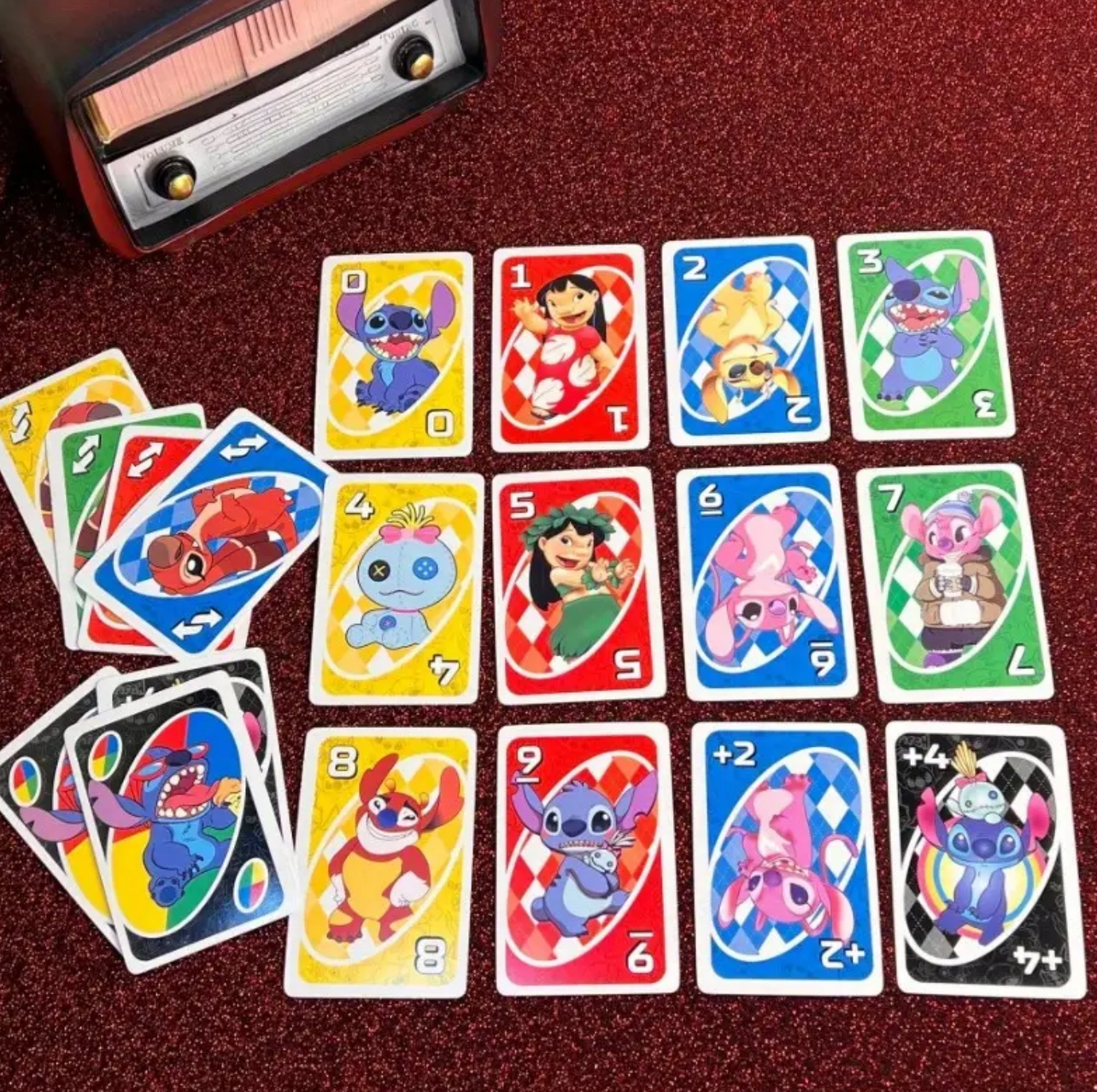 UNO juego de cartas con Temática Lilo y Stitch de Disney - Imagen 3