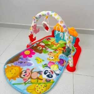 Gimnasio didáctico para bebés con piano y sonidos