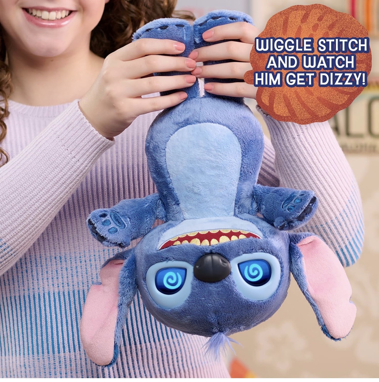 Stitch muñeco interactivo con 50 reacciones y sonidos. Ojos pantalla led - Imagen 3